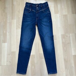 Guess Woman’s High Rise Size Large Jeans- Stretchy-Like New